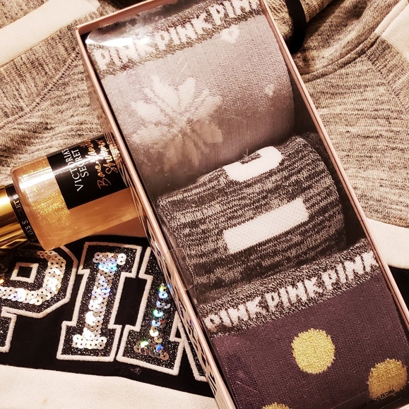 🛑SOLD🛑VS Pink socks - Picture 3 of 4